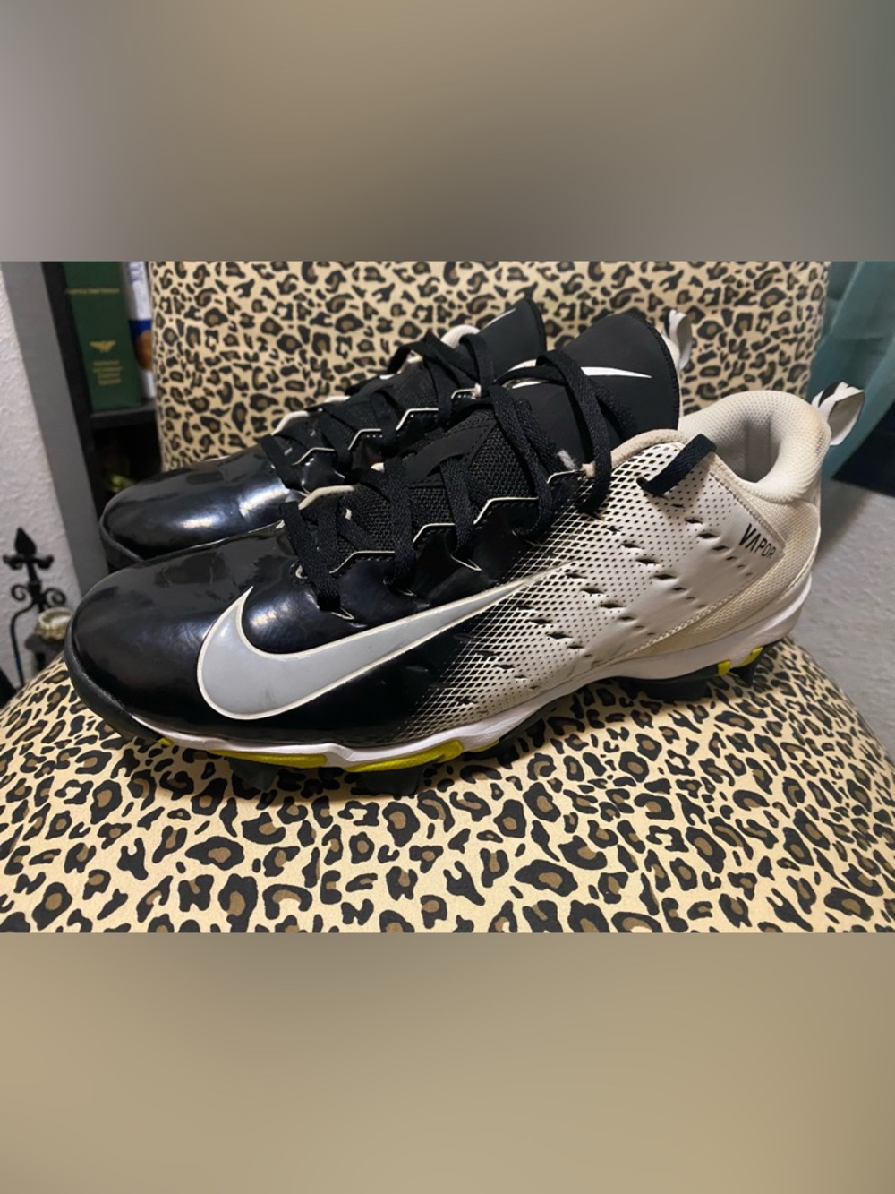 Nike Vapor Untouchable Shark 3 football cleats